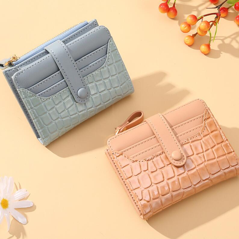 Crocodile Embossed Women's Wallet and Coin Purse