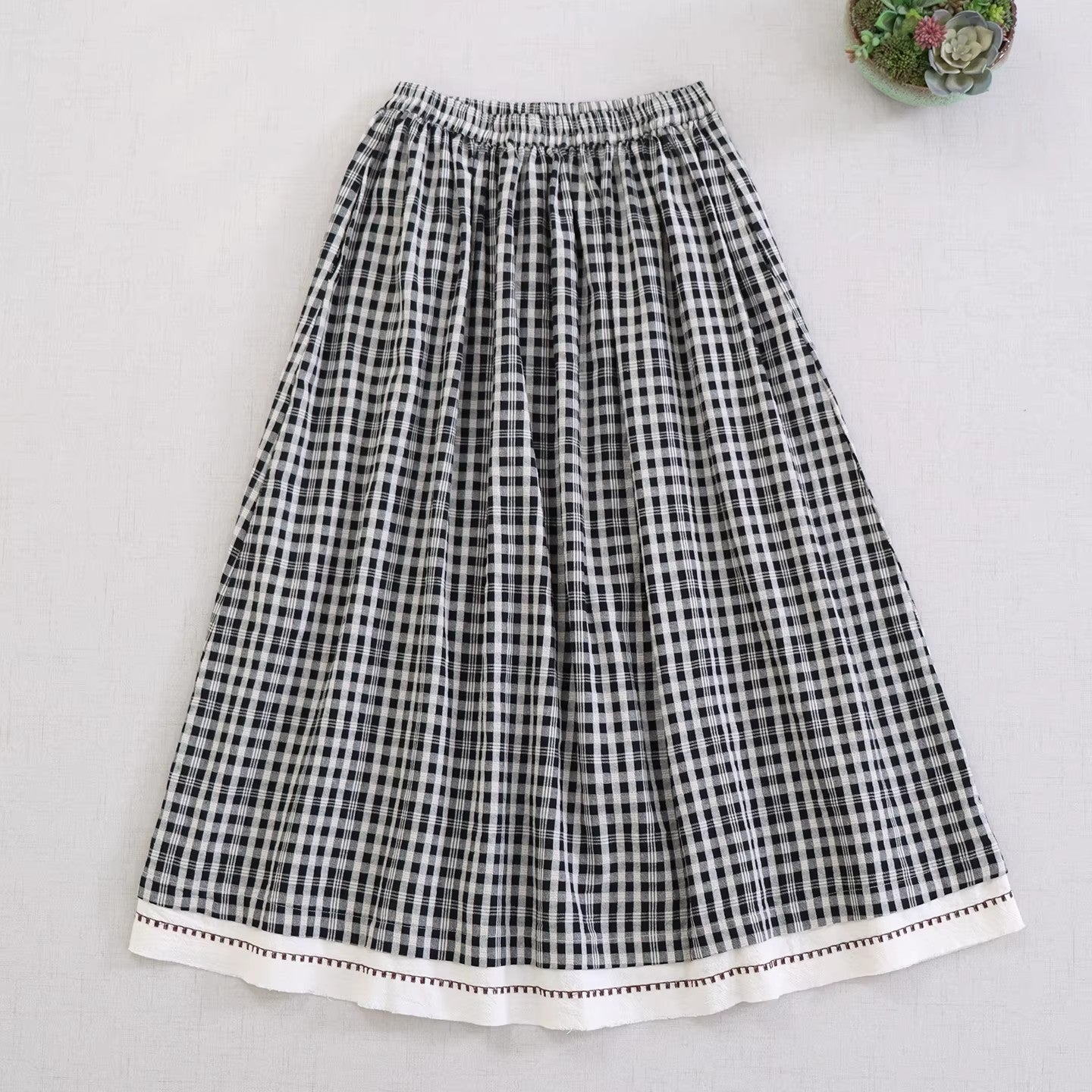 Plaid loose half skirt