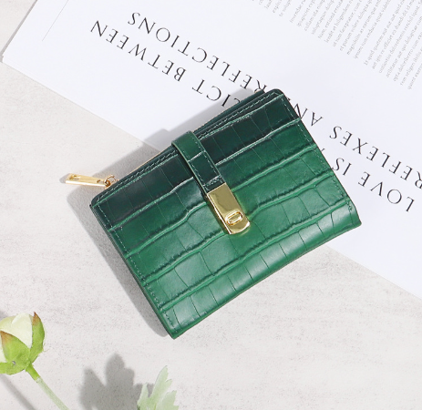 Women's Short Two-Fold Purse with Buckle