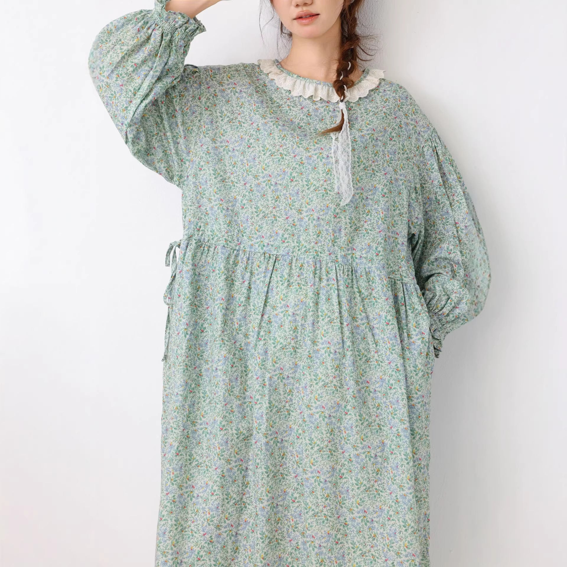 Floral drawstring long sleeved dress