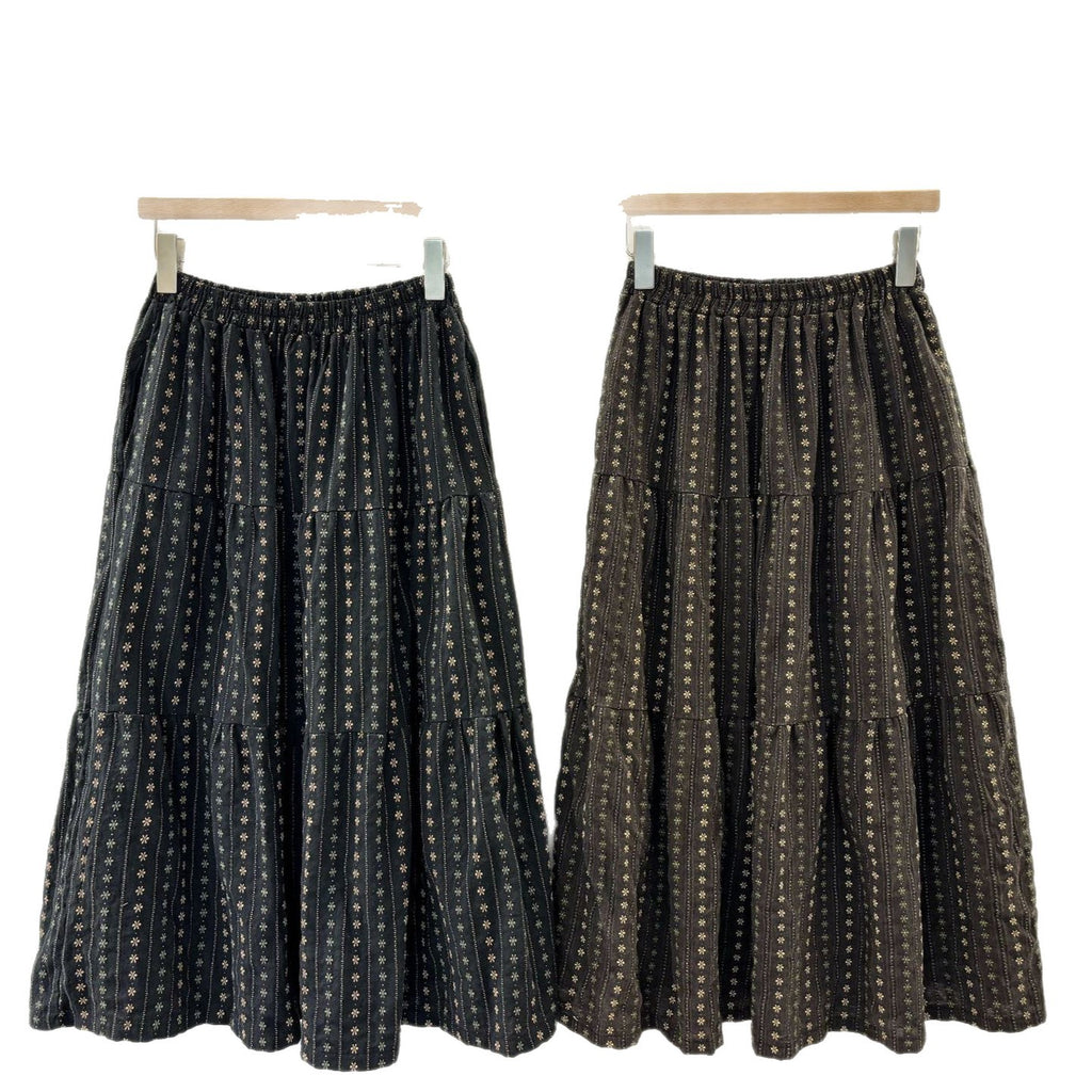 Loose mid length skirt