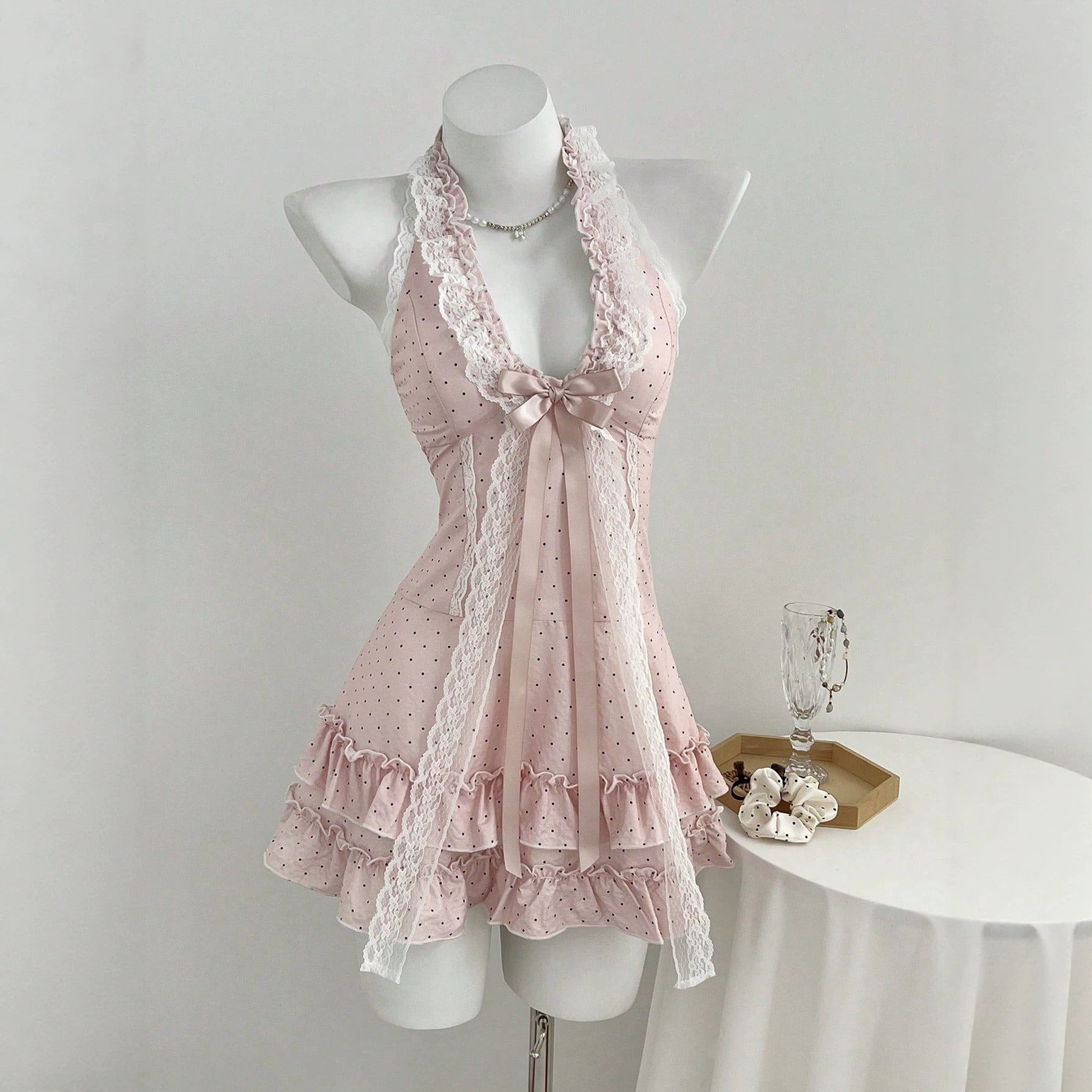 V-neck waist cinched women's dress