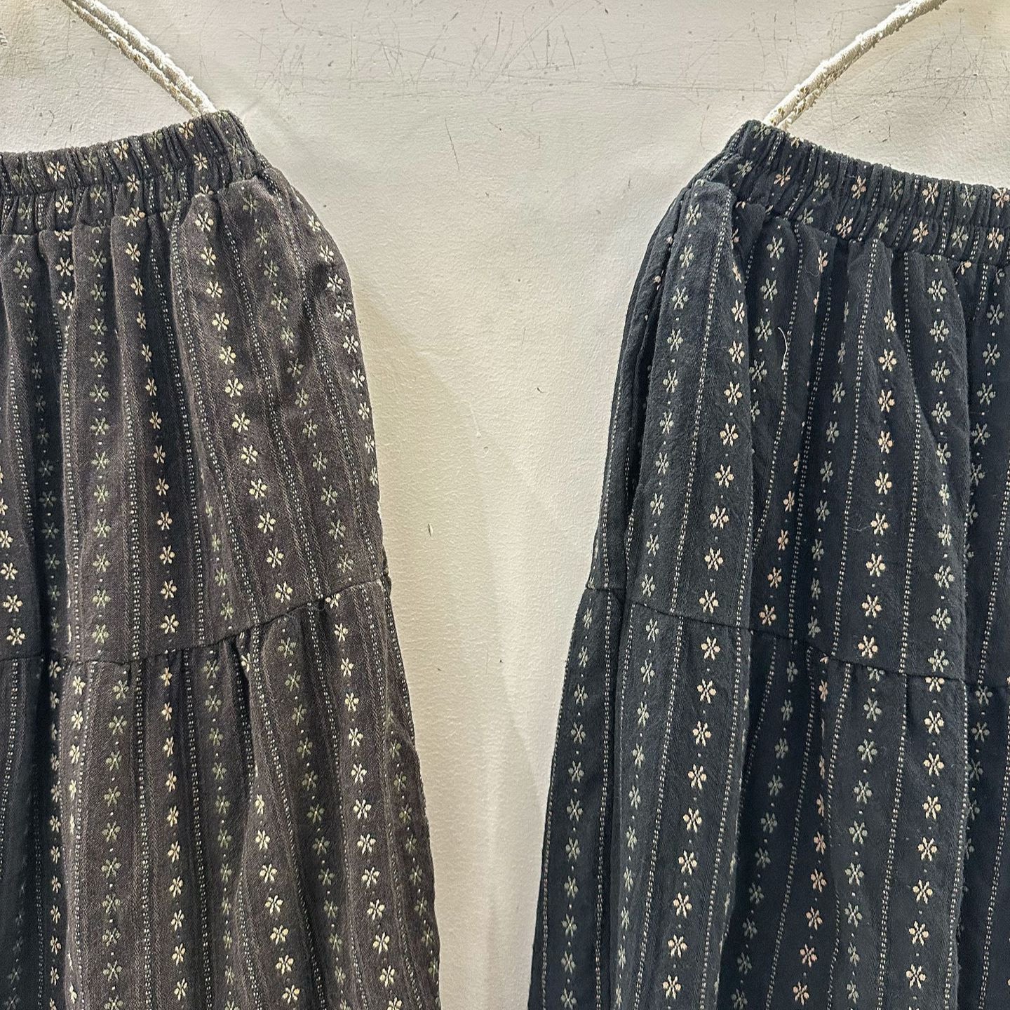 Loose mid length skirt