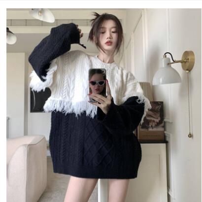 Contrasting Off-the-Shoulder Sexy Sweater