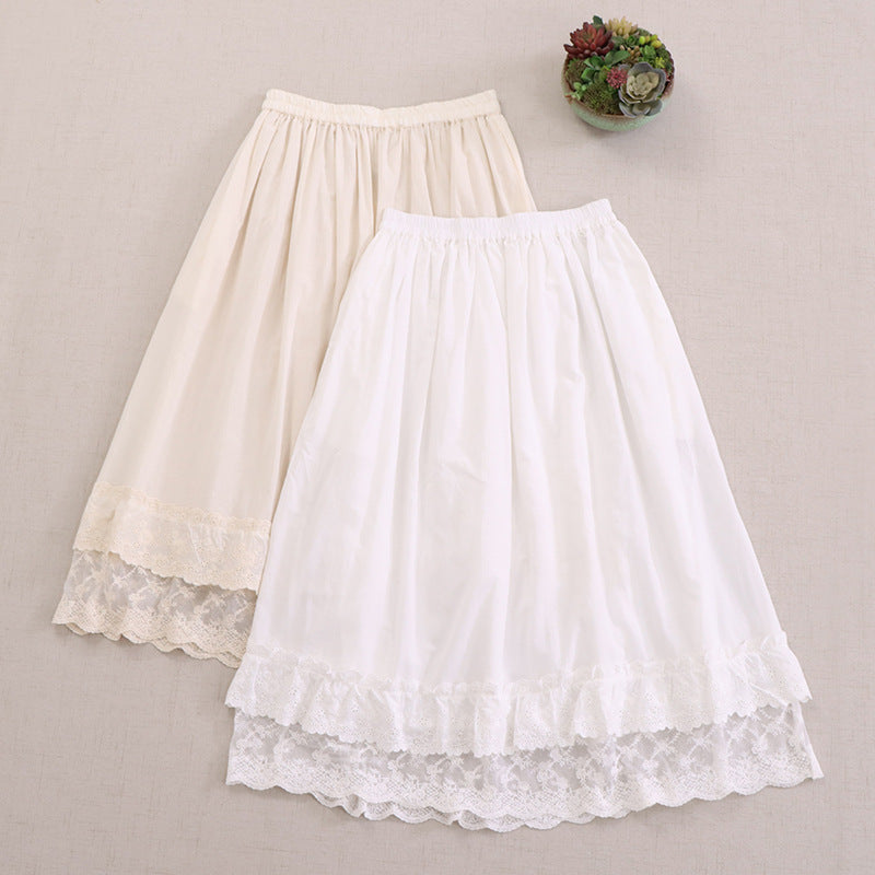 Elastic waisted lace skirt