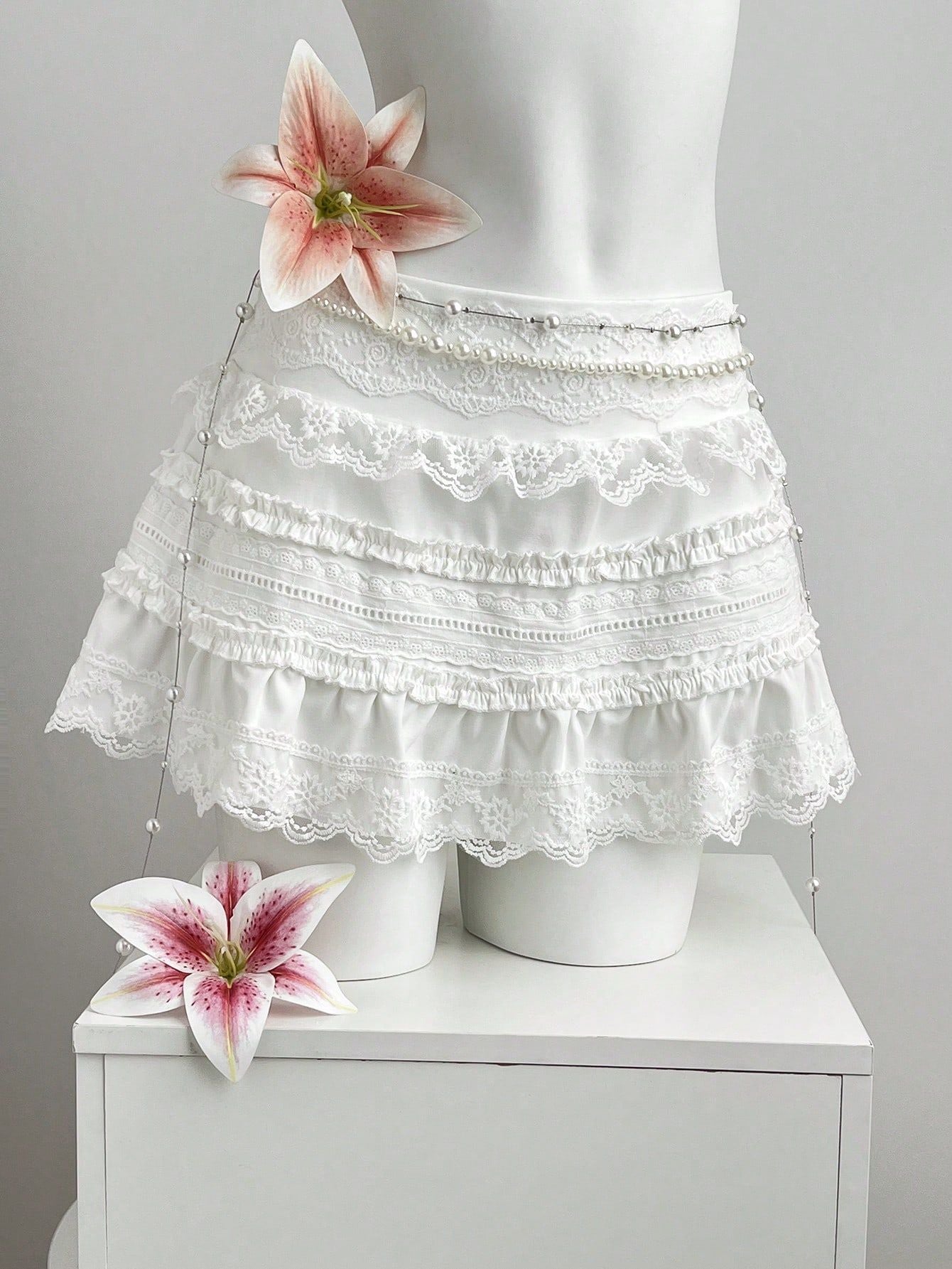 Low waist lace lace and ruffle edge women's short skirt