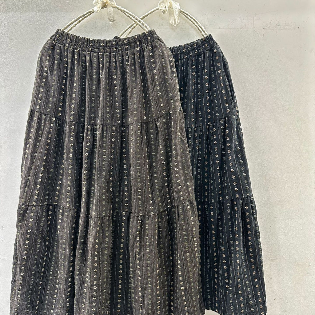 Loose mid length skirt