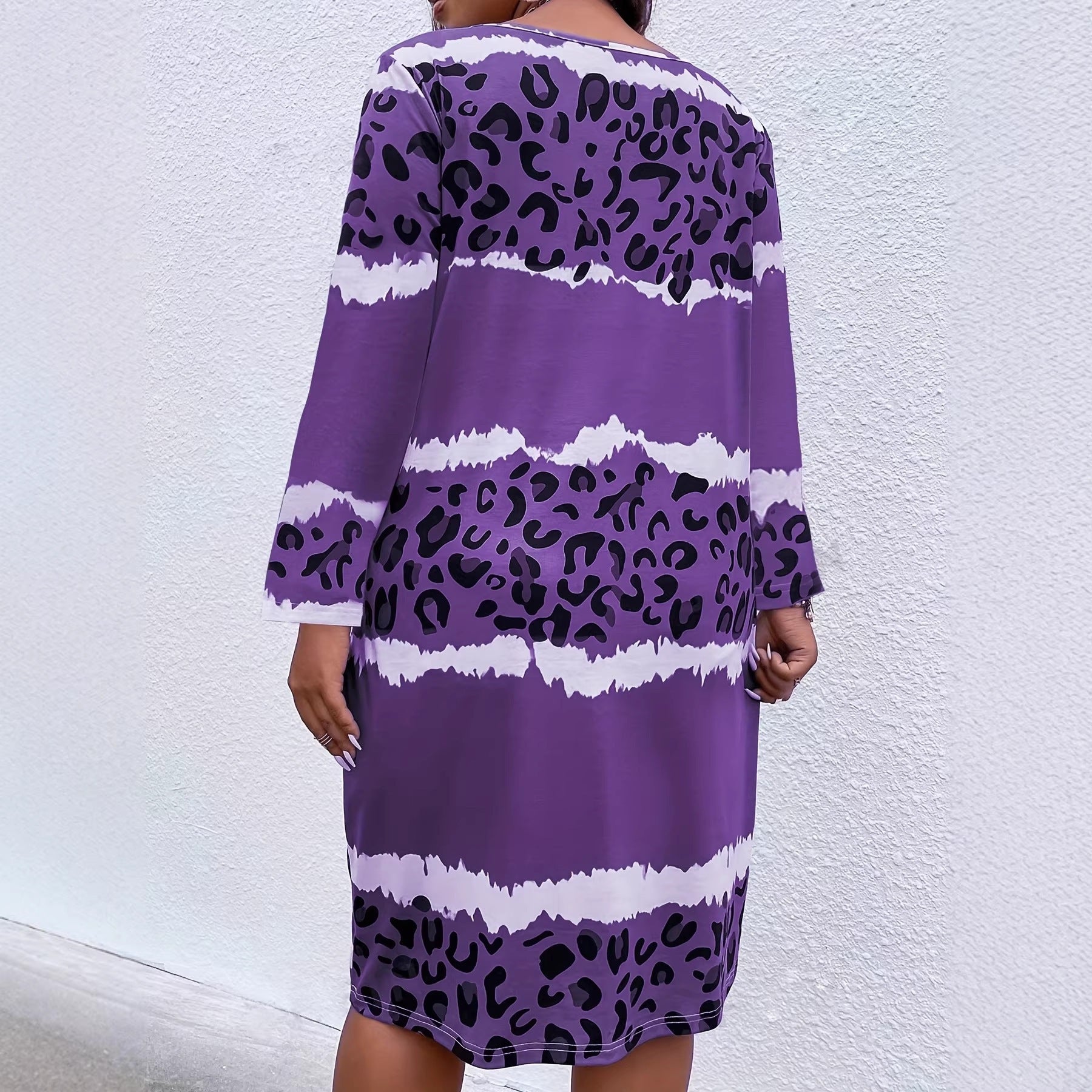 Fashionable V-Neck Printed Leopard Print Casual Comfortable Plus Size Dress