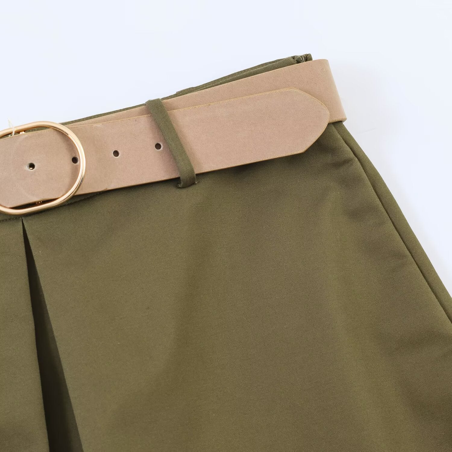 Commuting style with belt skirt and pants