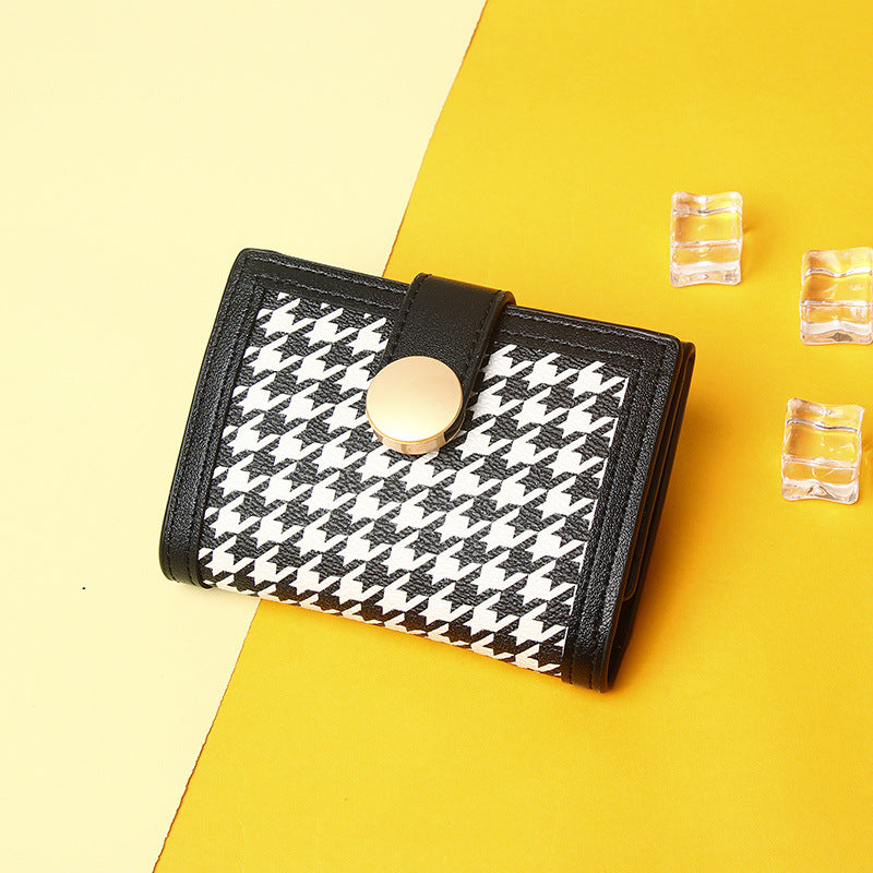 Versatile Multi-Functional Purse with Card Slots