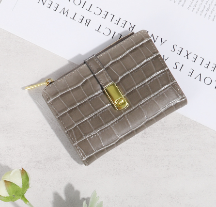Women's Short Two-Fold Purse with Buckle