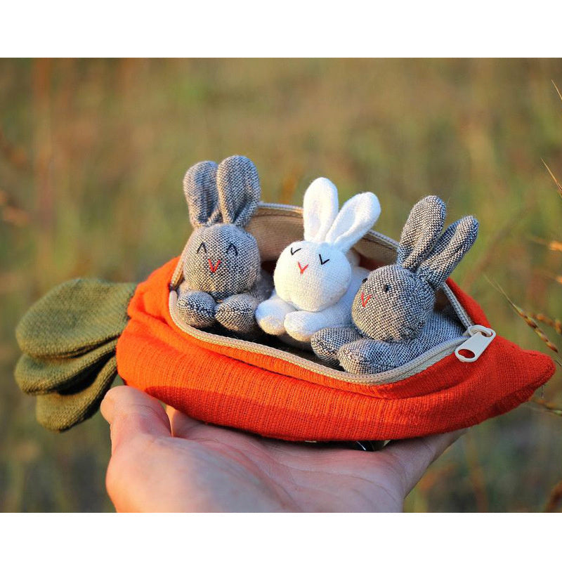 Three Rabbits Carrot Purse - Cute Rabbit Ornament